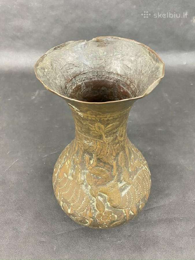Senovinė žalvarinė vaza su ornamentais - nuotraukos Nr. 4