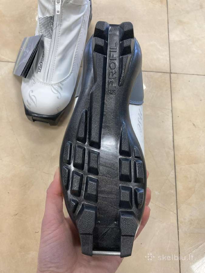 Nauji lygumų slid. batai Botas Intense Sns 36, 37 - nuotraukos Nr. 3