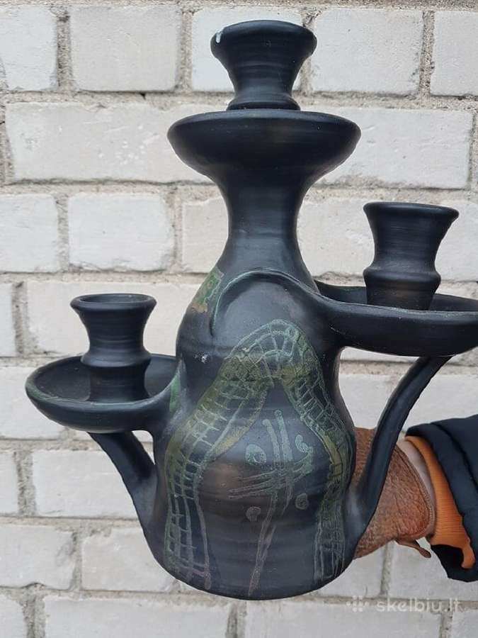 Žvakidė juodo molio