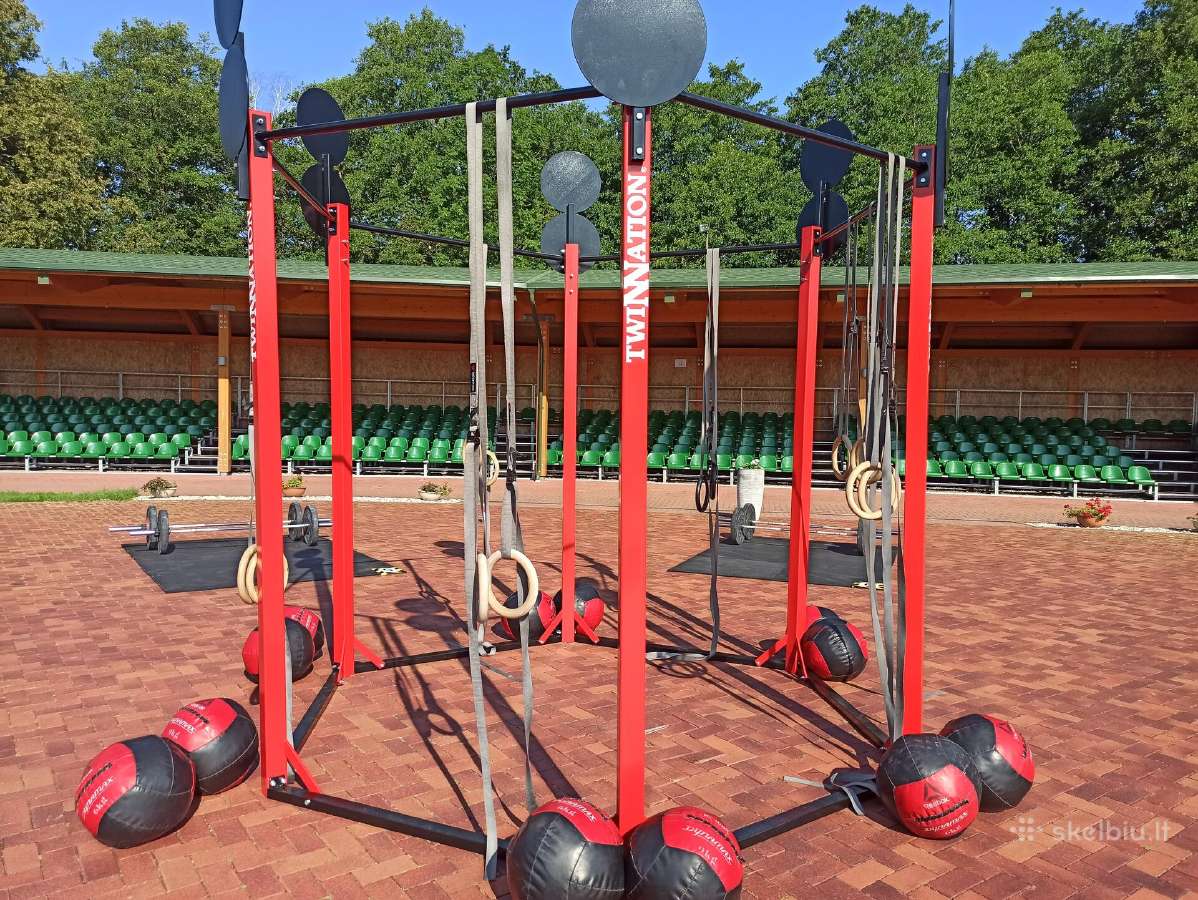 Lauko ir vidaus sporto aikštelės,sūpynės - nuotraukos Nr. 4
