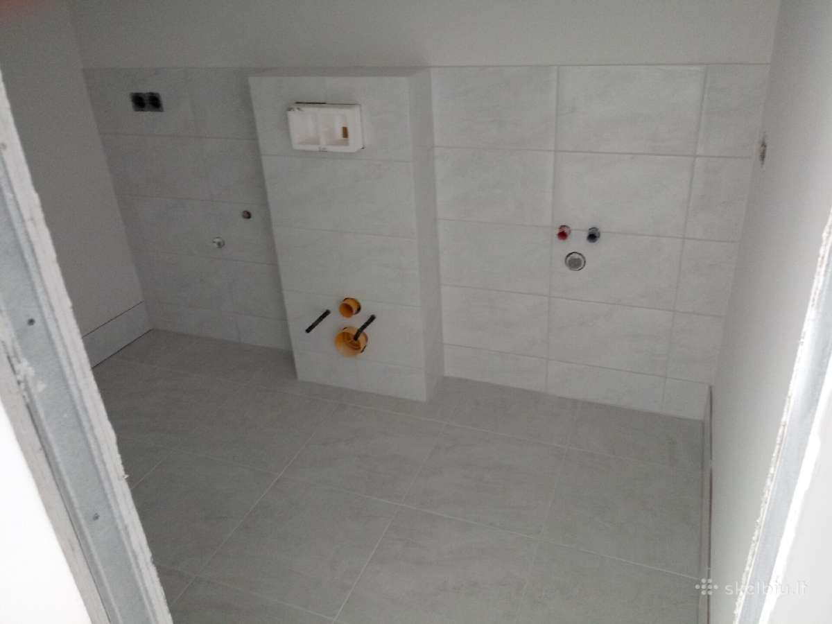 Klijuoju Plyteles, dažau,kiti apdailos darbai - nuotraukos Nr. 16