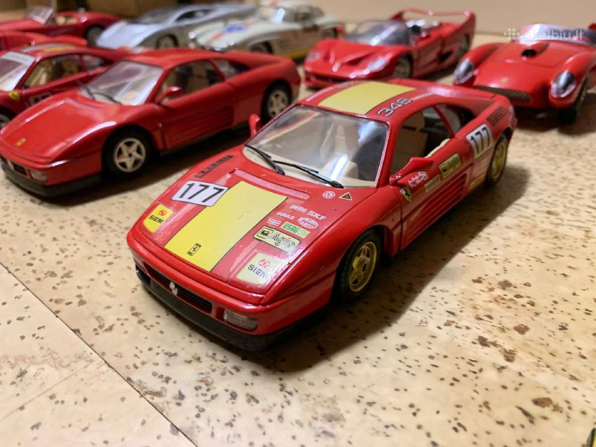 Modeliukai automodeliai 1:24 Ferrari Mercedes - nuotraukos Nr. 3
