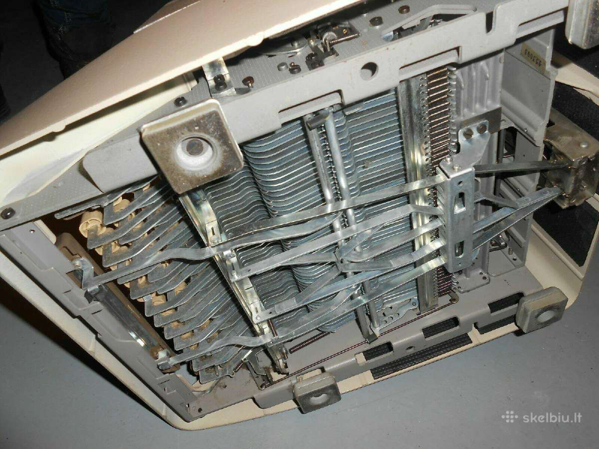 Triumph matura 30 mechaninė spausdinimo mašinėlė - nuotraukos Nr. 6