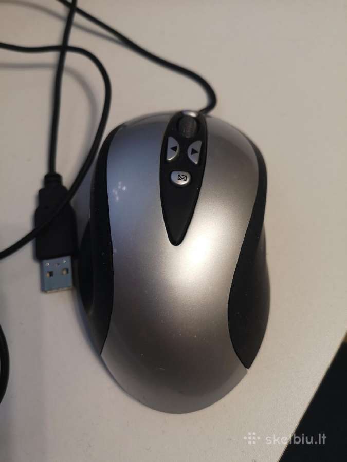 Kompiuterinė ergonomine pelė.