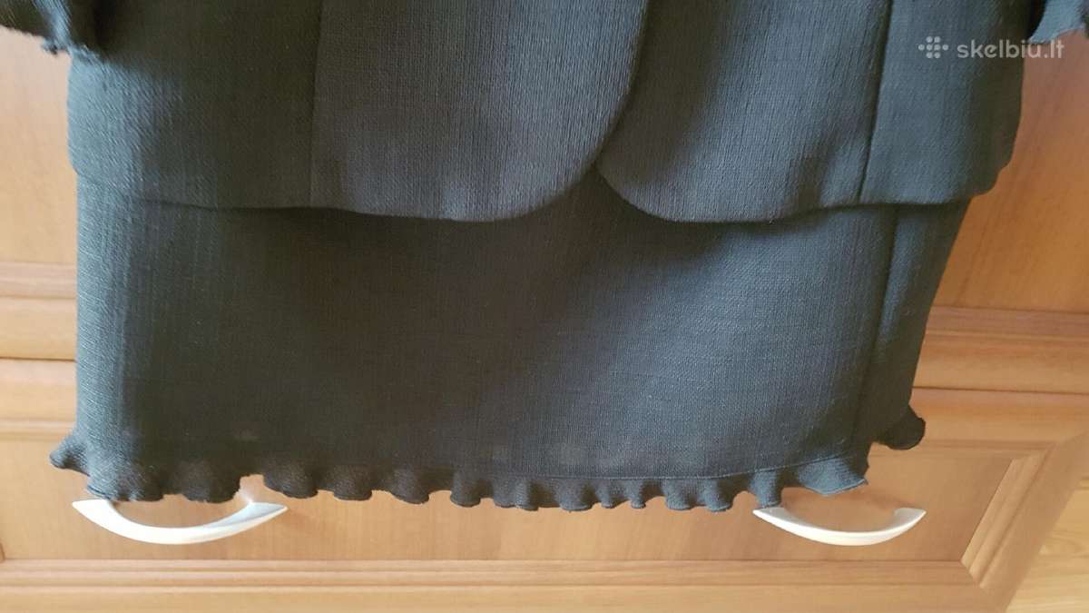 Elegantiškas kostiumėlis plonos medžiagytės. - nuotraukos Nr. 4
