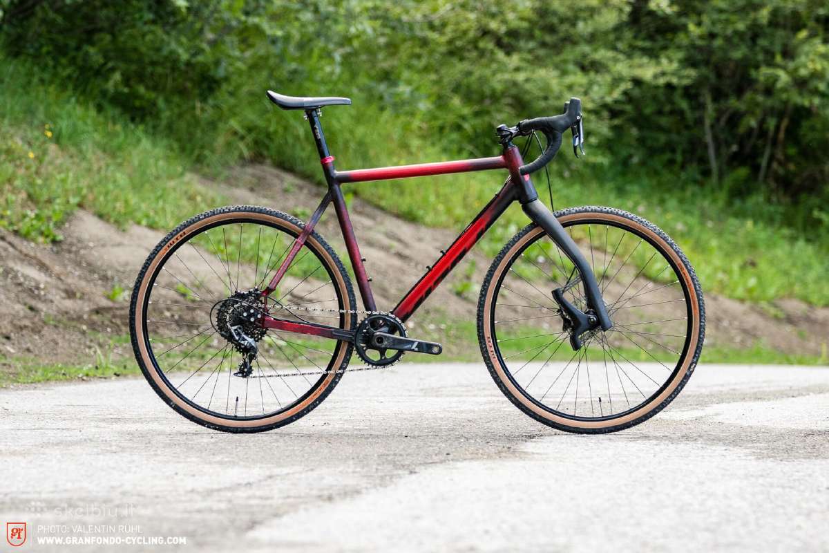 Nupirkčiau CX -Gravel 56cm ,aliminiu rėmu Dviratį