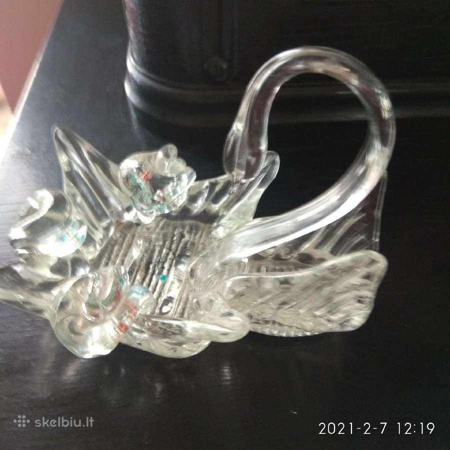 Parduodu statulele-gulbė,indeli