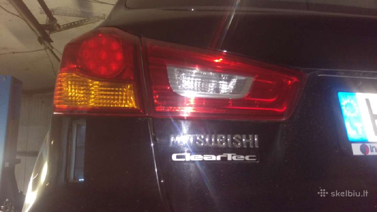 Automobiliu antikorozinis padengimas.
