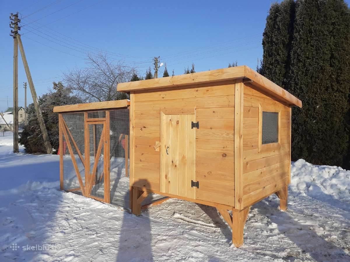 Stovas vijoklinėm gėlėm. - nuotraukos Nr. 21