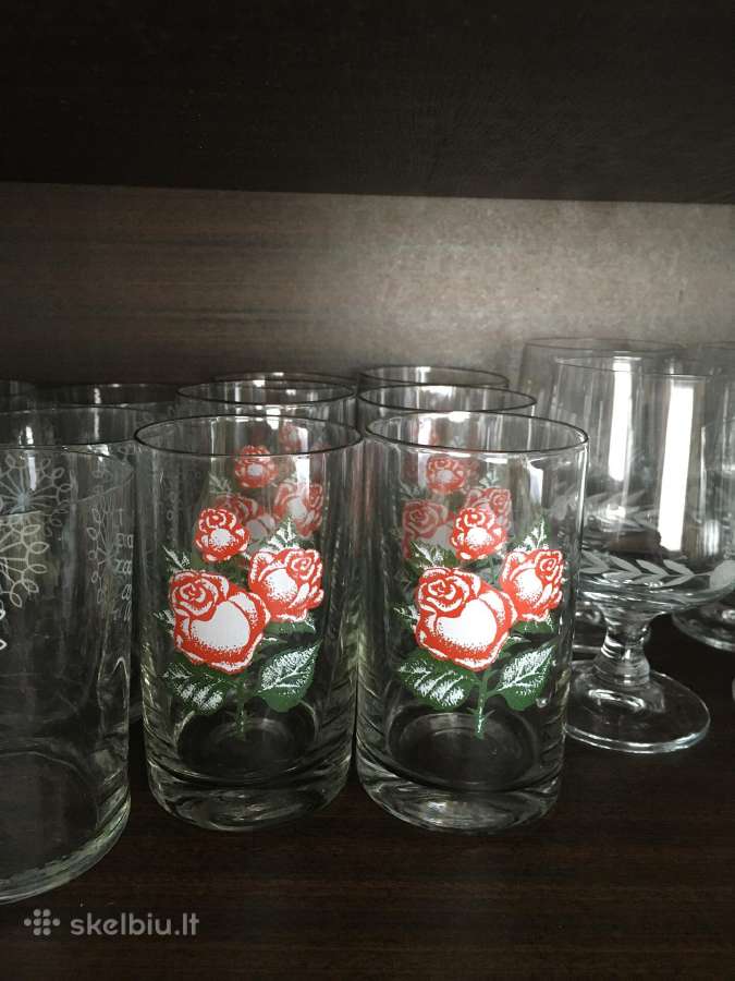 6 stiklinės