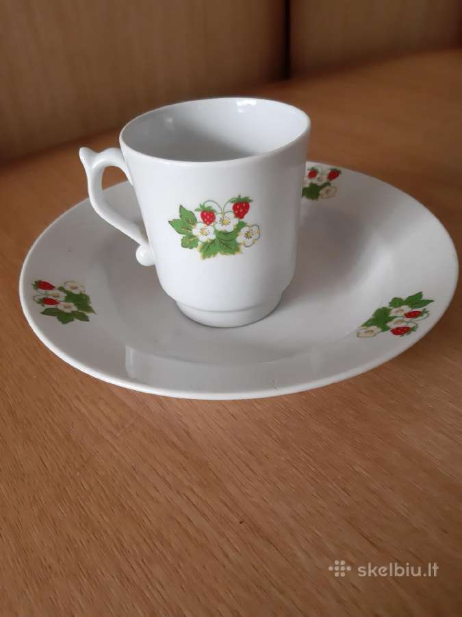 Puodelis ir lėkštė