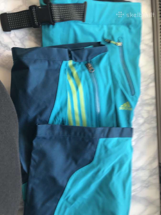 Naujos Adidas moteriskos slidinejimo kelnes.44 d.