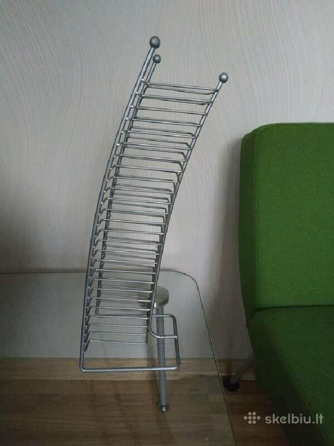 Metalinis stovas kompaktiniams diskams