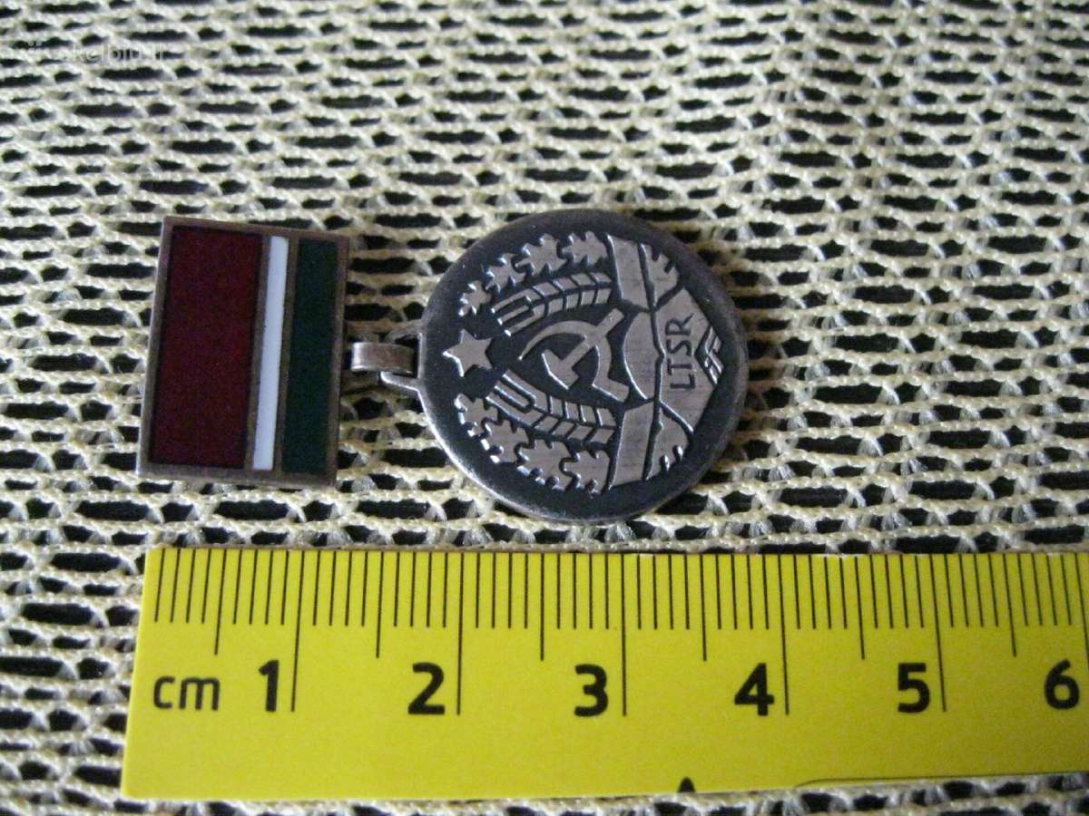 Ltsr zenkliukas .zr. foto .sunkaus metal