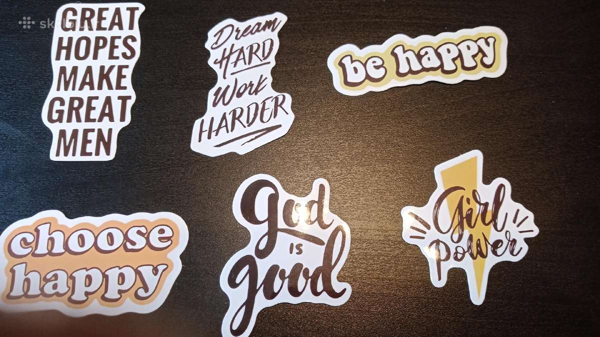 Lipdukai su motyvuojančiais posakiais - nuotraukos Nr. 13