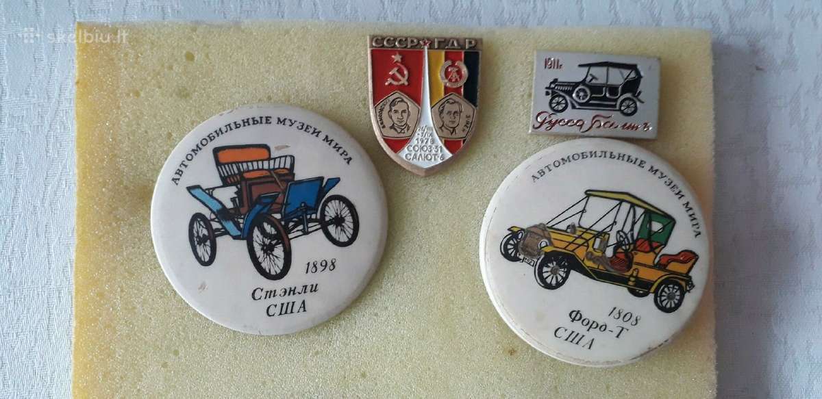 Ženkliukai, automobiliai