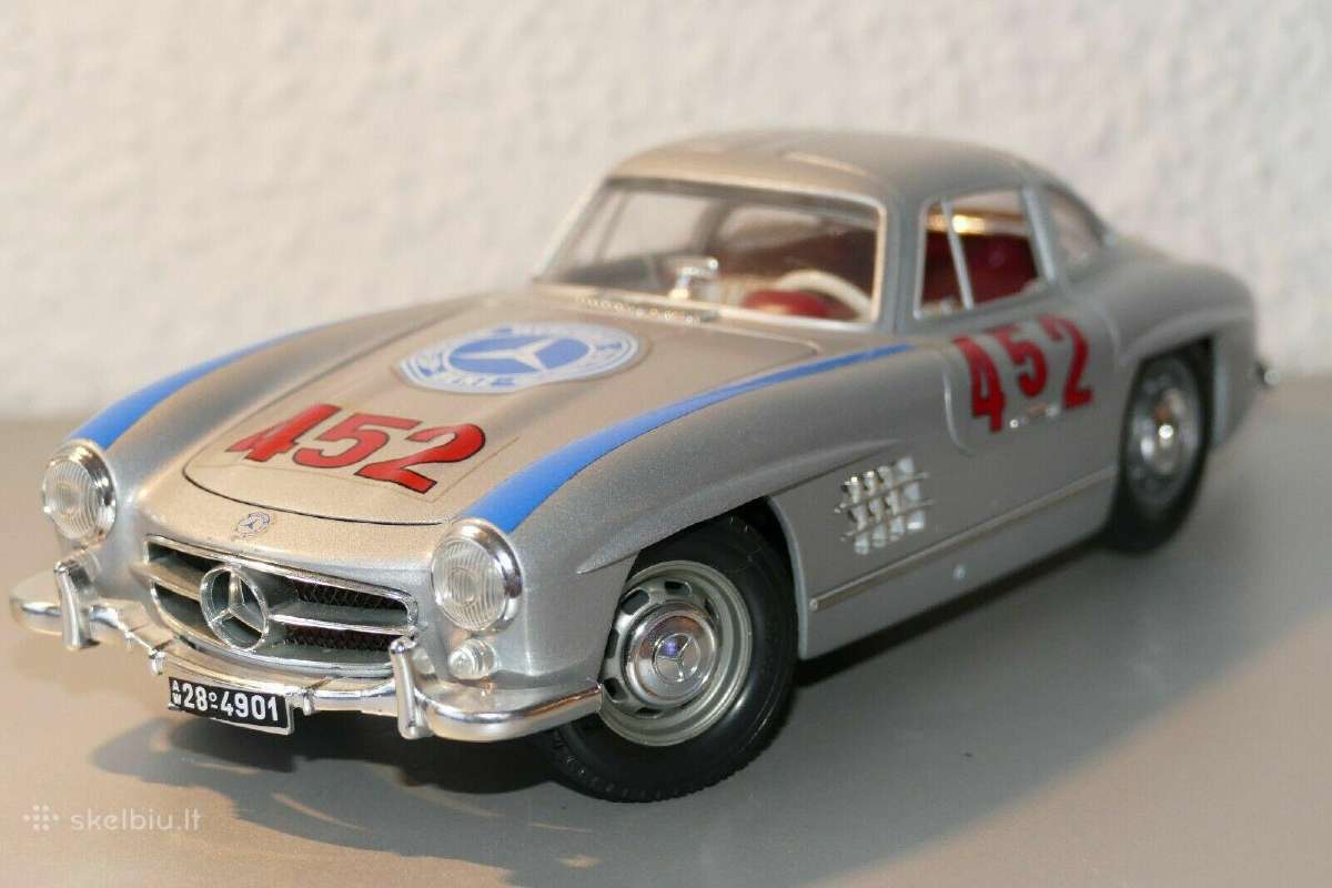 Mercedes Benz Sl300 1/18 diecast modelis MB