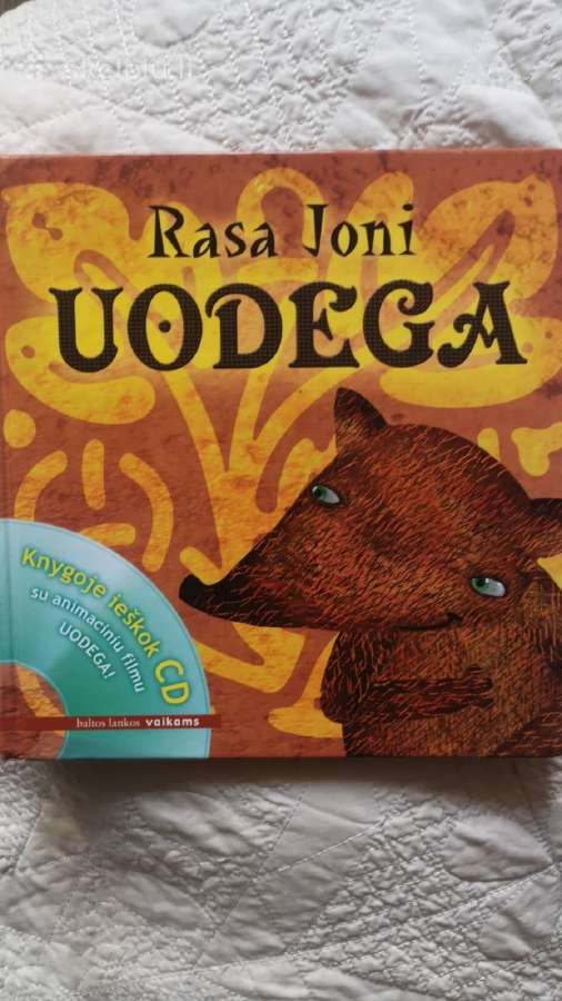 Knyga " Uodega" be CD