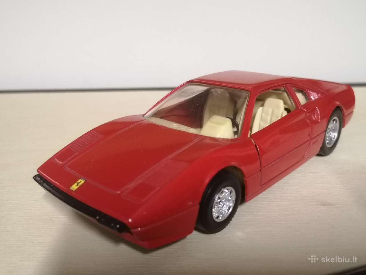 Ferrari 308 Gtb. 1:24