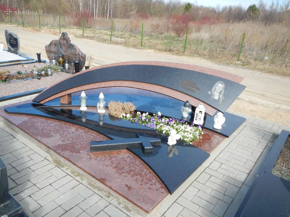 Paminklai, kapaviečių uždengimo plokštės, tvorelės - nuotraukos Nr. 13