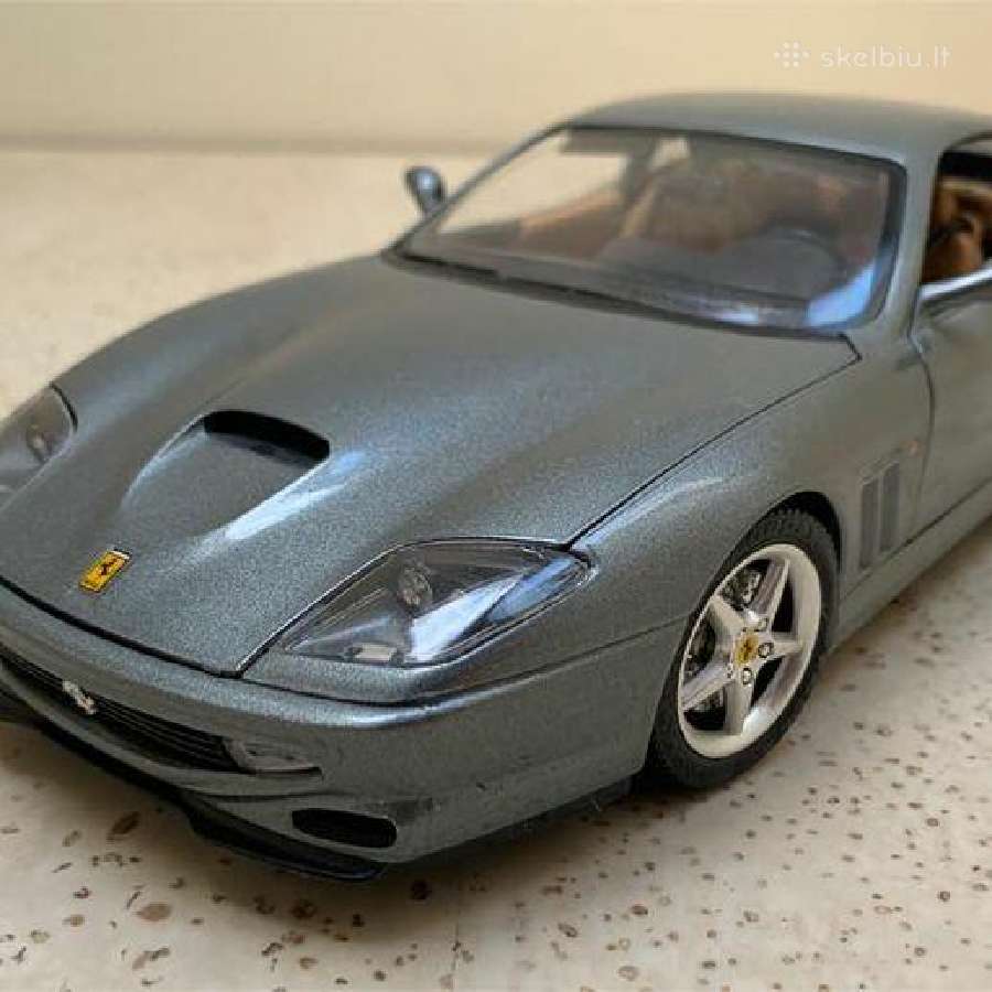 Ferrari 550 Maranello 1/18 modelis burago diecast