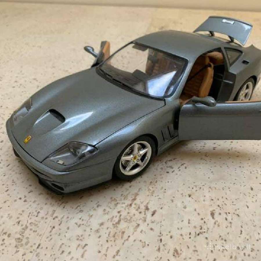 Ferrari 550 Maranello 1/18 modelis burago diecast - nuotraukos Nr. 3