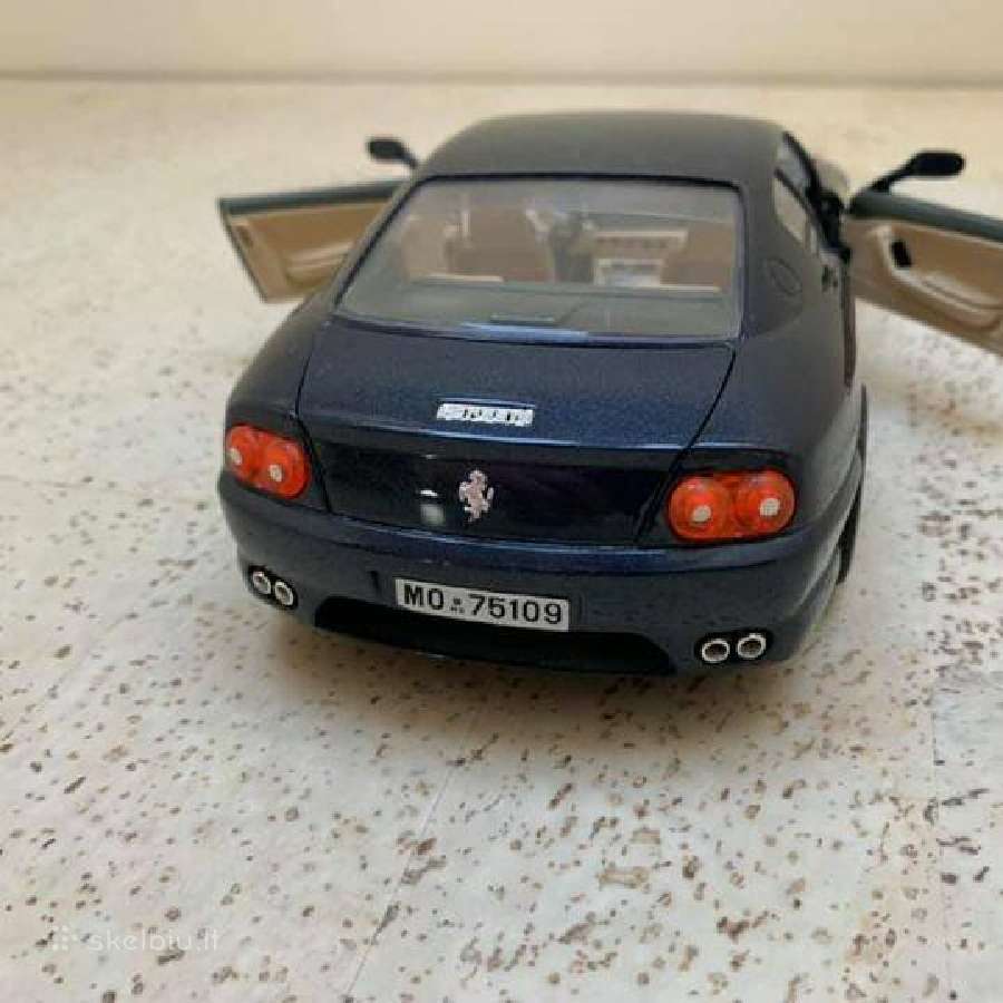 Ferrari 456 Gt 1/18 modelis modeliukas diecast - nuotraukos Nr. 5