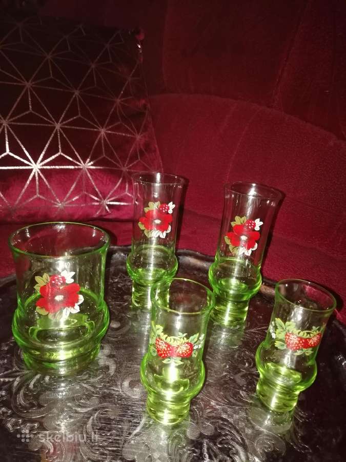 Krištolinė vaza, stikliukai, taurės, saldaininės. - nuotraukos Nr. 6