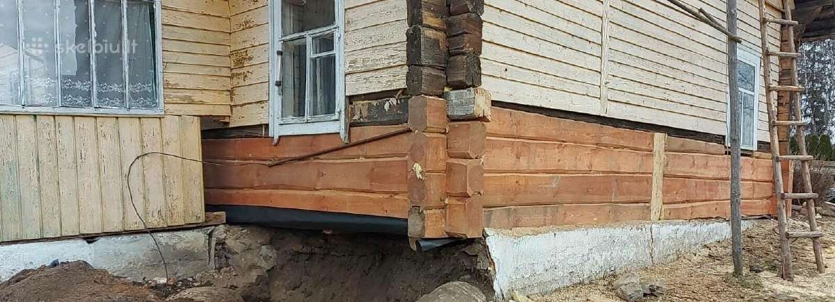 Senų namų rąstų keitimas ir pamatų atnaujinimas - nuotraukos Nr. 26