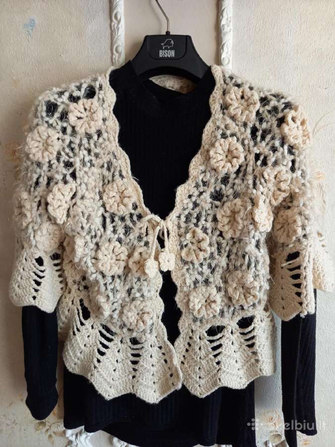 Megztinukas-bolero šampano spalvos
