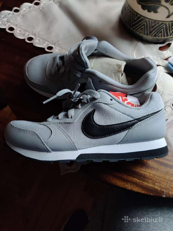 Nauji kedukai nike - nuotraukos Nr. 2