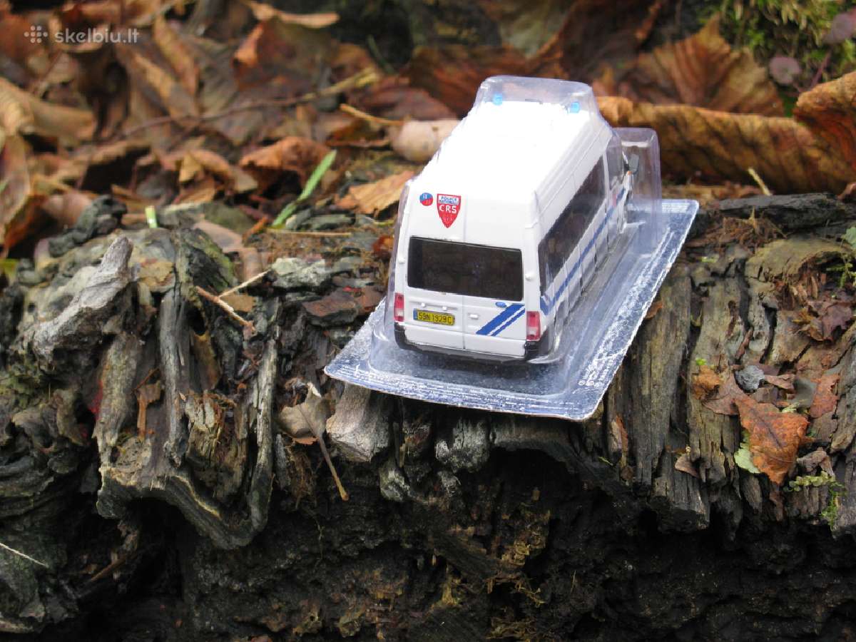 "полицейские машины мира" 41 Ford Transit - nuotraukos Nr. 4