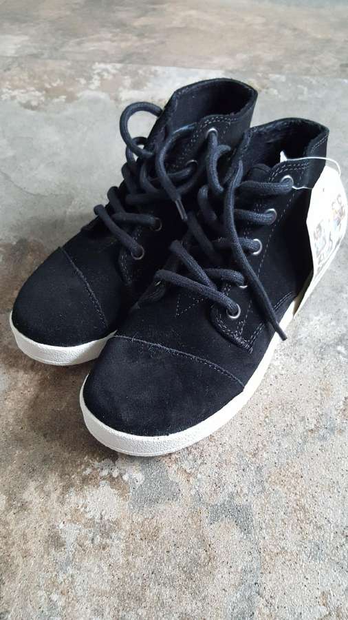Toms, Ugg, Nb, Dc, Blaike batai