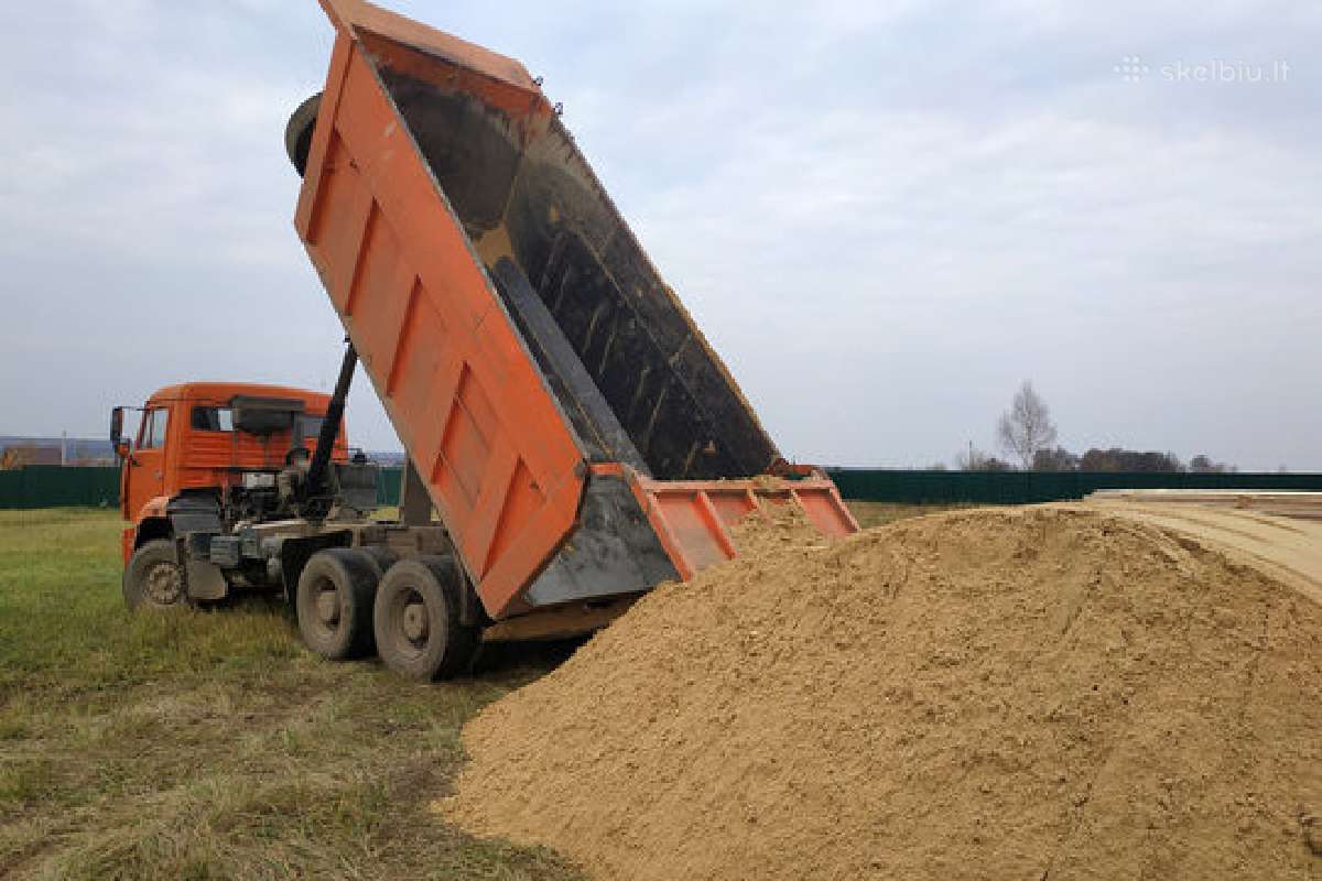 Priimu gruntą prie Rukainiu (Minsko pl)