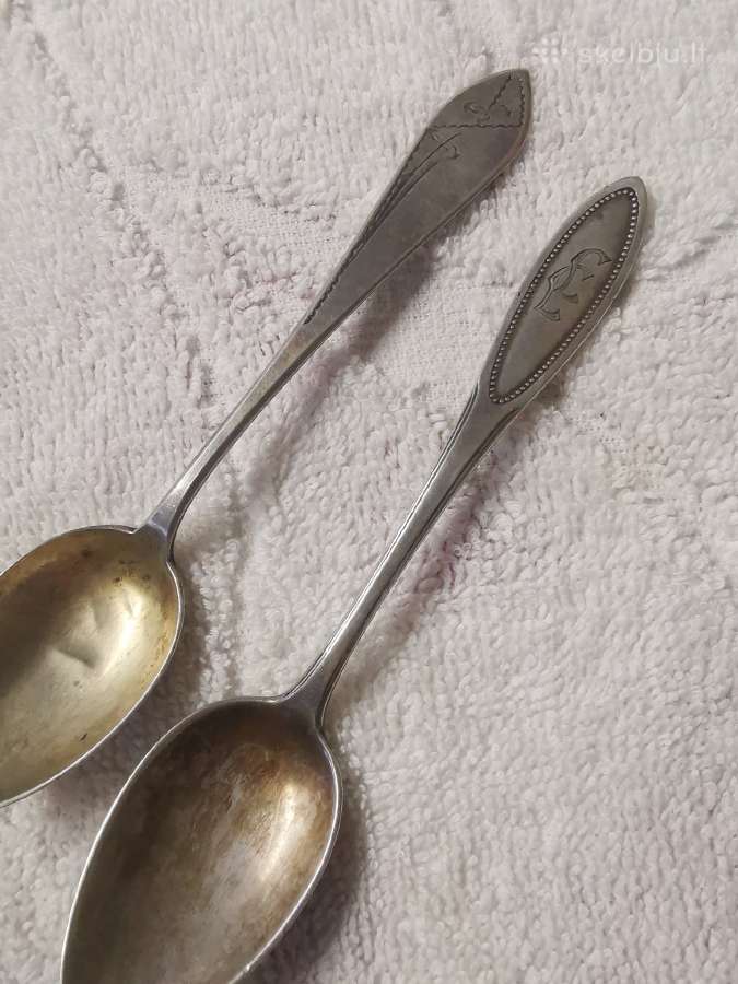 3 seni sidabriniai šaukšteliai