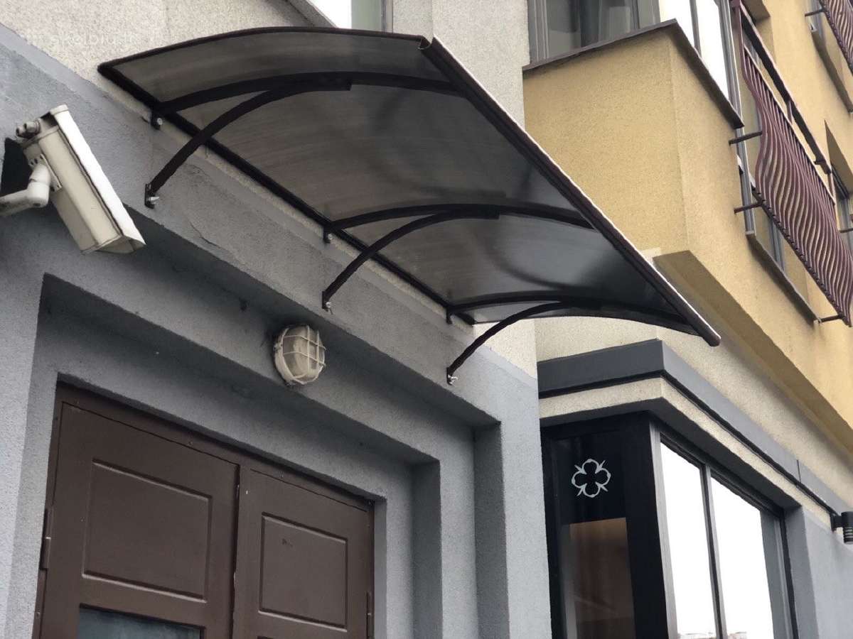 Apsauginiai stogeliai įejimo durims, įrengimas - nuotraukos Nr. 17