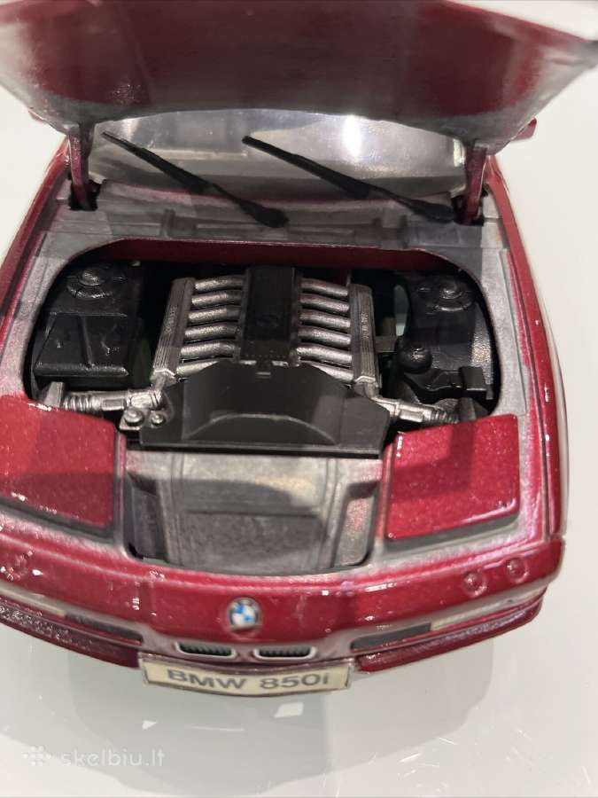 Modeliai: Bmw 850i 8 serijos 1:18 modelis - nuotraukos Nr. 6