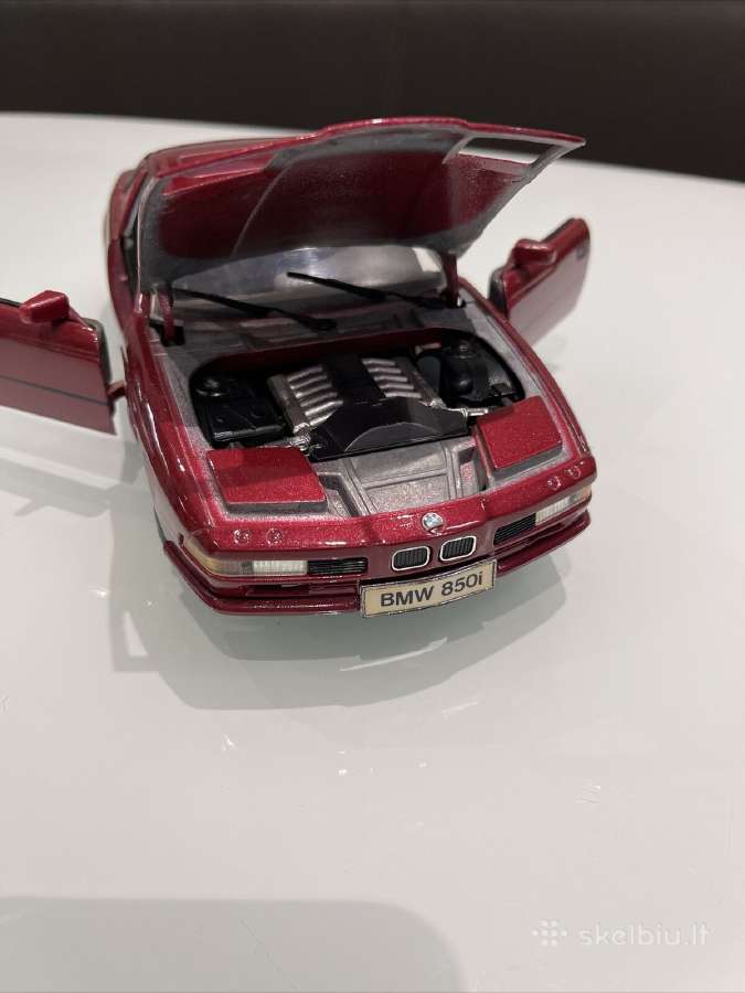 Modeliai: Bmw 850i 8 serijos 1:18 modelis - nuotraukos Nr. 10