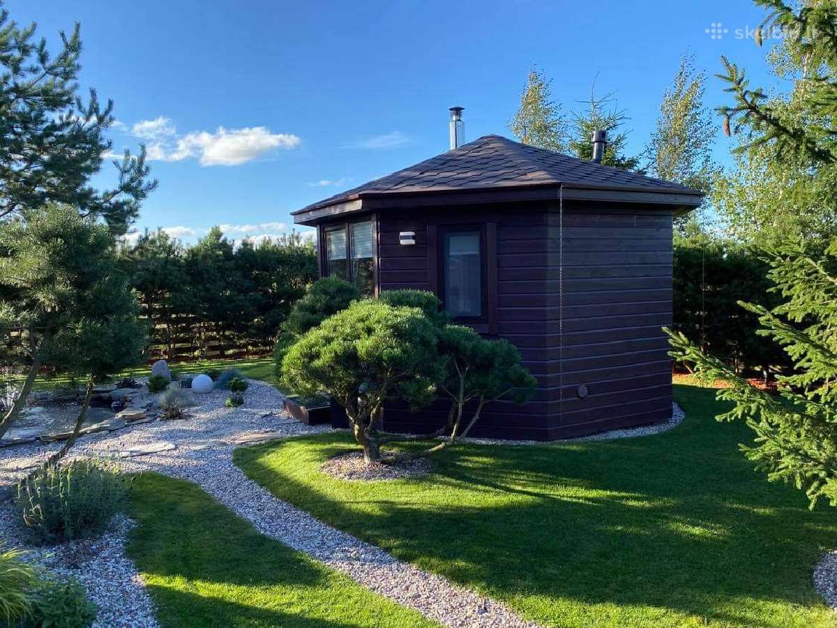 Pirtelė-sauna,sodo namelis,sandeliukai,priestatai.