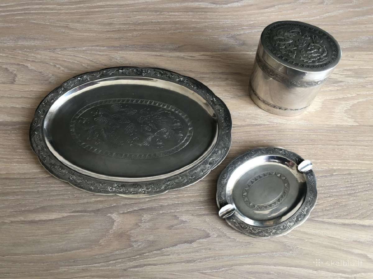 Tarybine sena apvali dezute daiktams