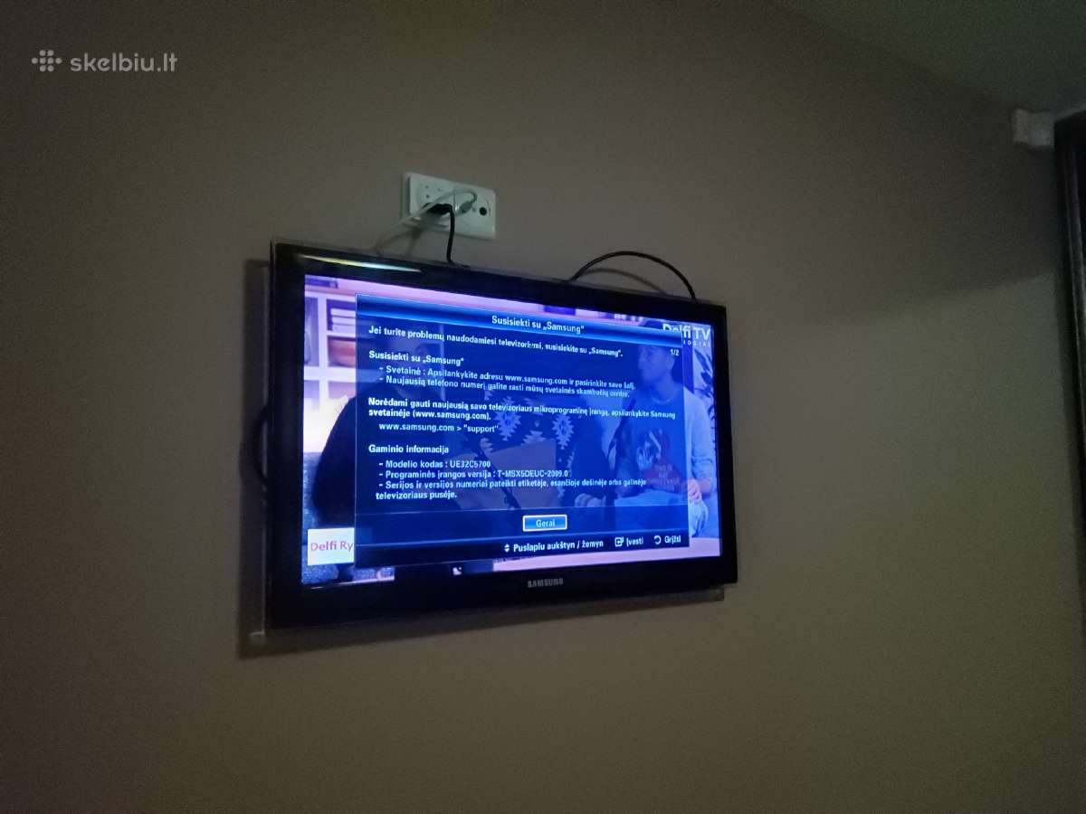 Samsung LED TV 82cm.