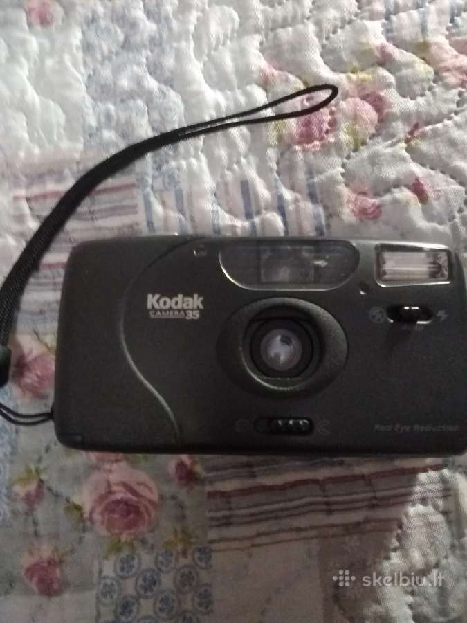 Parduodamas fotoaparatas
