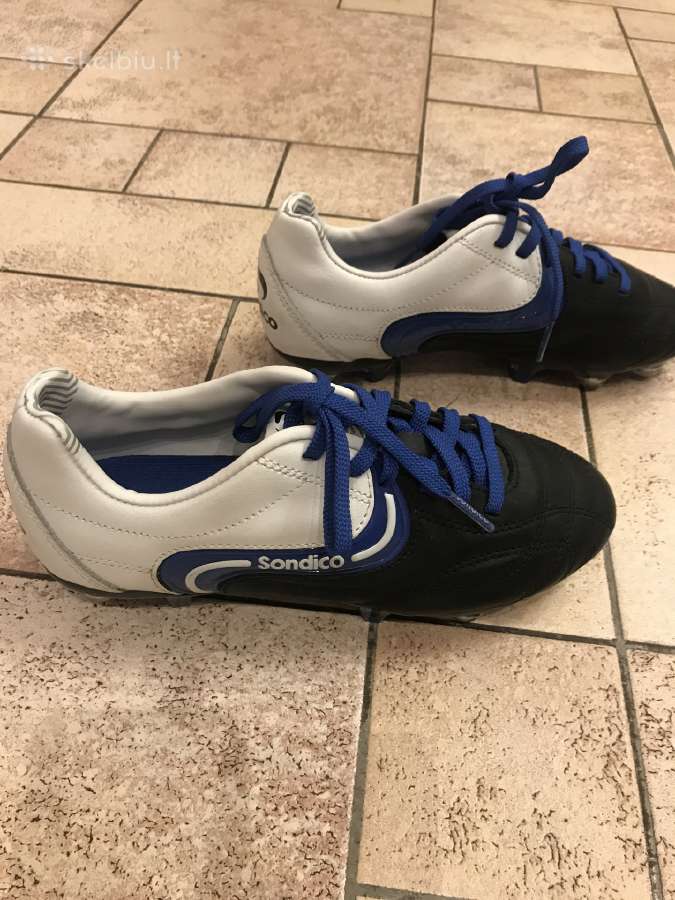 Futbolo bateliai - nuotraukos Nr. 5