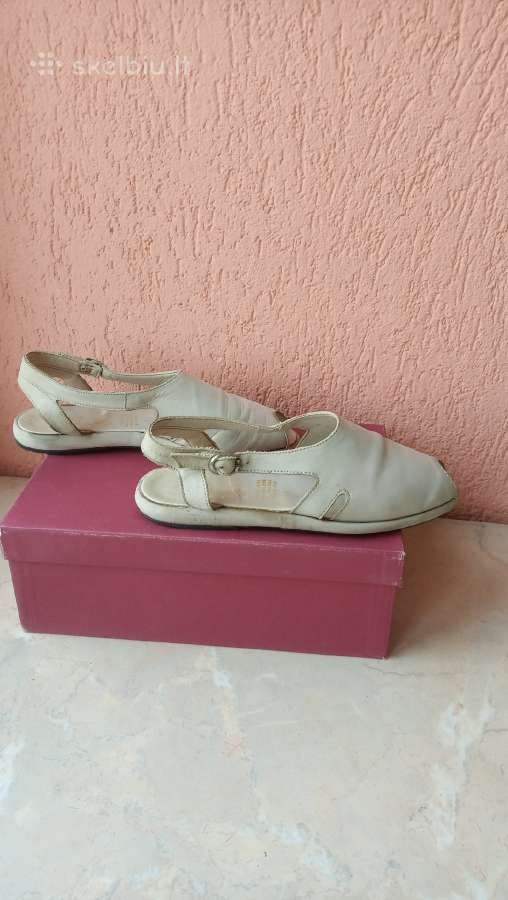 Vasarinės Clarks basutės