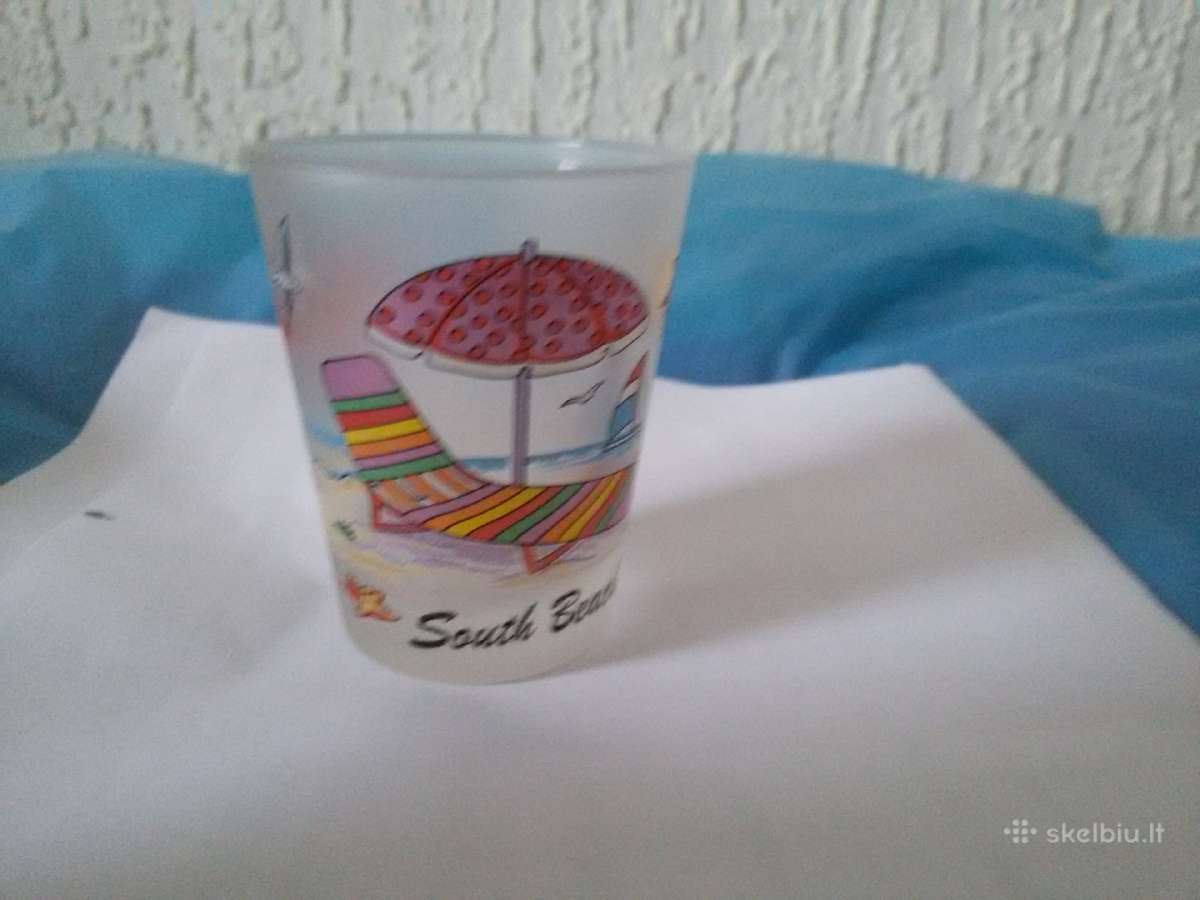 Įdomus stikliukas su vasaros vaizdu
