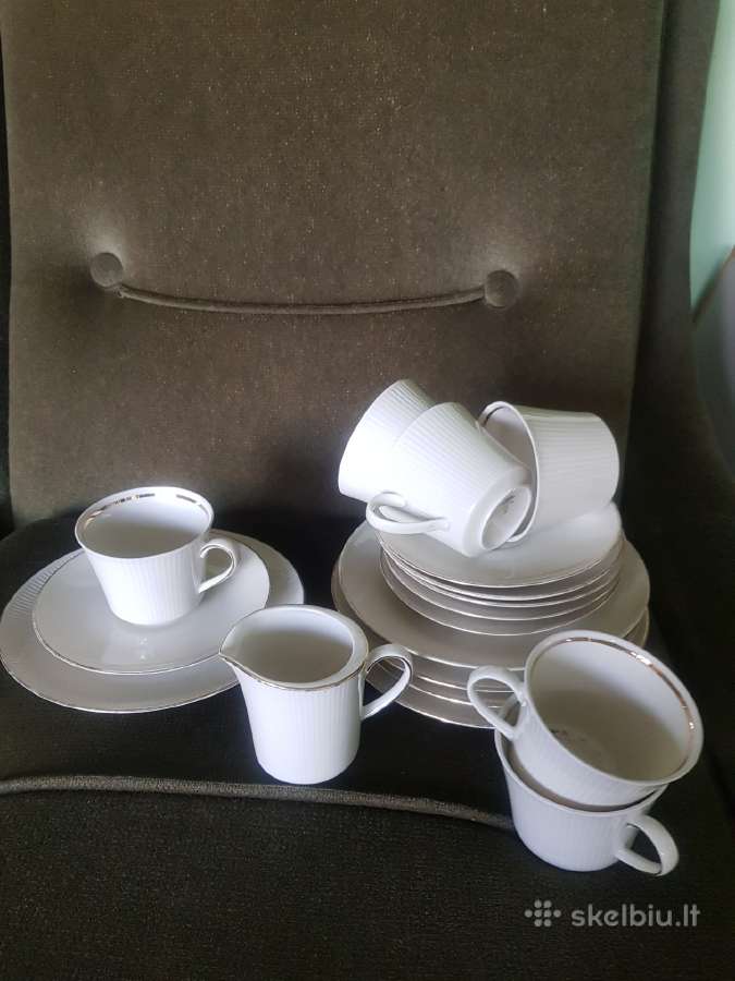 Puodeliai su lėkštutėmis