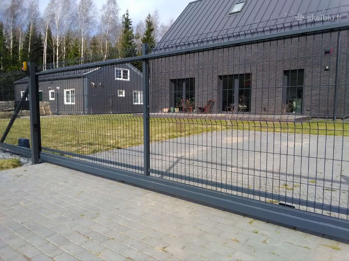 Stumdomi, varstomi kiemo vartai, automatika