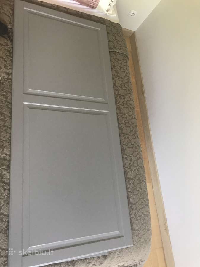 Naujos Bodbyn Ikea pilkos dureles