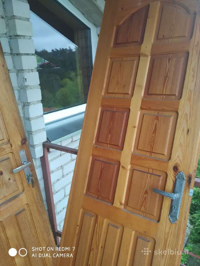 Ąžuolinės durys
