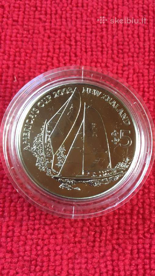 Monetos New zealand 2002m. 5 ir 10 dollars, cu-ni
